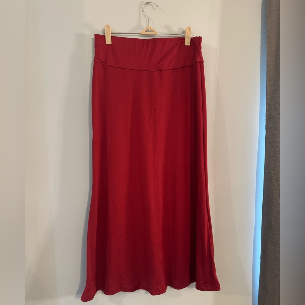 Elegant Red Women's Skirt